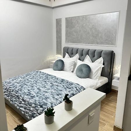 Luxury Studio 7 Roşu Exteriér fotografie